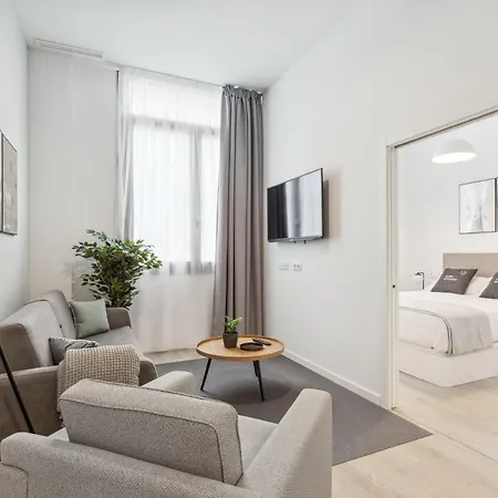 Limehome Calle De Cadiz شقة