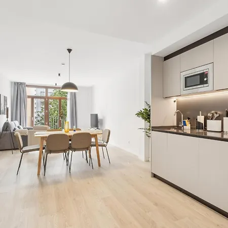 Limehome Calle De Cadiz شقة *