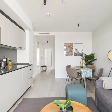 شقة Limehome Calle De Cadiz *