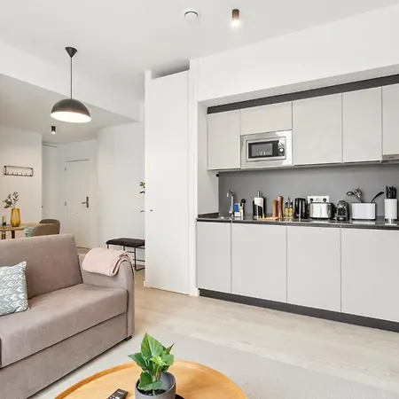 شقة Limehome Calle De Cadiz فالنسيا
