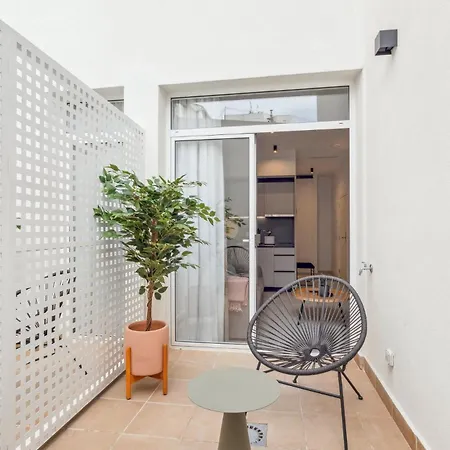 Limehome Calle De Cadiz شقة *
