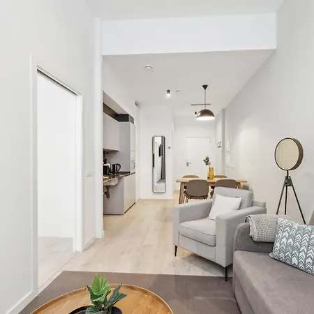 Limehome Calle De Cadiz アパート *