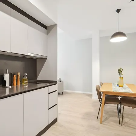 Apartment Limehome Calle De Cadiz